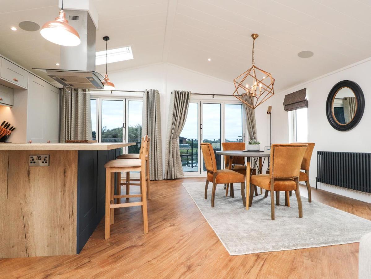 Villa Henry Haven Preston  Exterior foto